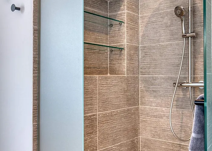 别墅 Anat Paros Isterni (Paros)