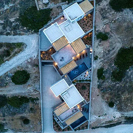 Anat * Parikia (Paros)